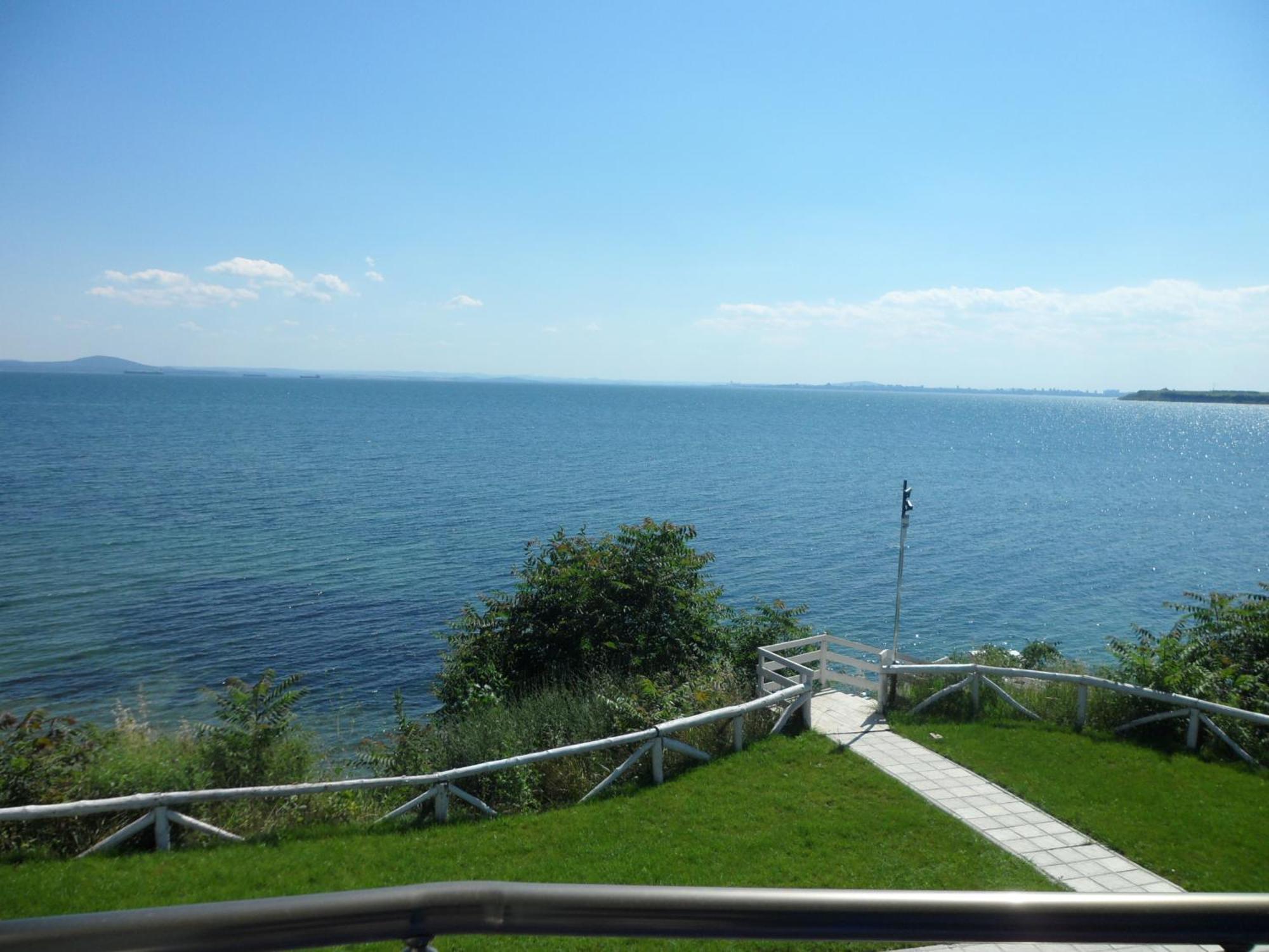 Blue Bay Palace Apart Complex Pomorie Eksteriør billede
