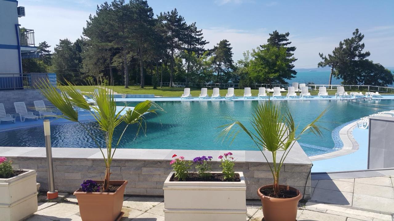 Blue Bay Palace Apart Complex Pomorie Eksteriør billede