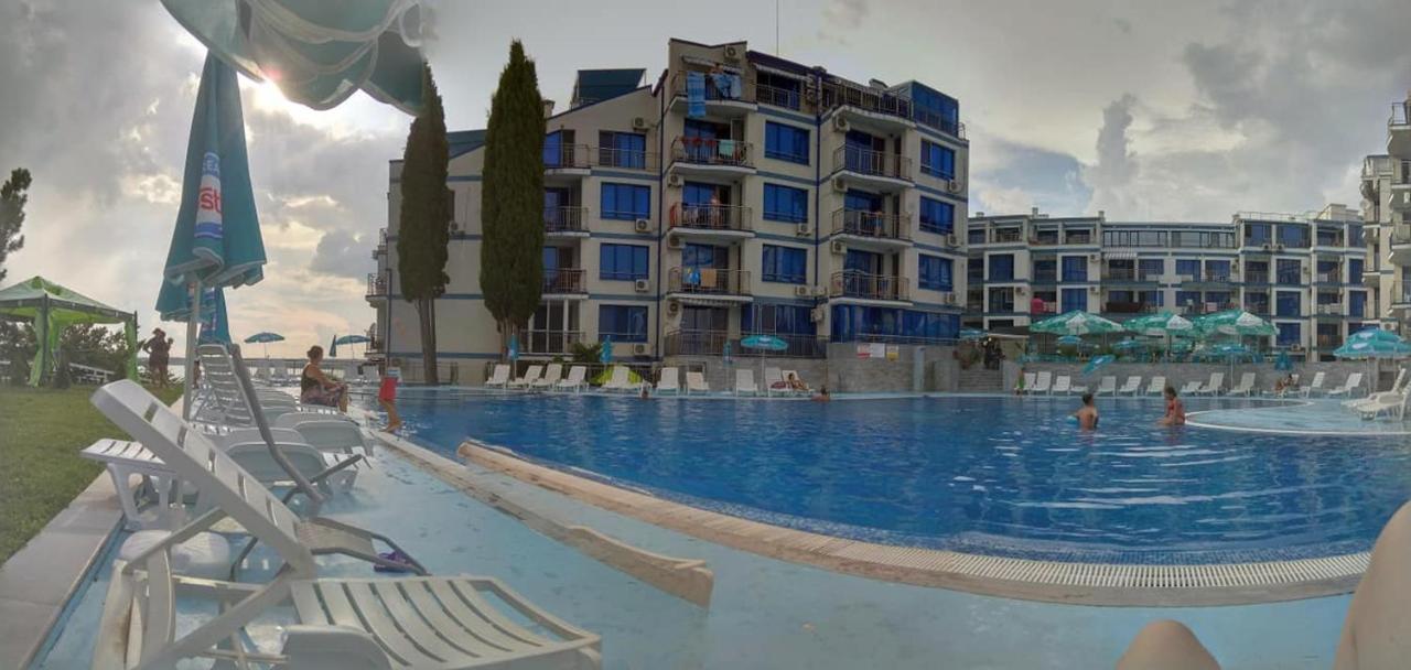 Blue Bay Palace Apart Complex Pomorie Eksteriør billede
